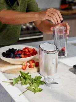Cuisinart Cordless Compact Blender RPB100E 9 Cuisinart Cordless Compact Blender RPB100E -Smeg Shop 3990 93519347 fe29 4f6d b98f 297e81c36da9